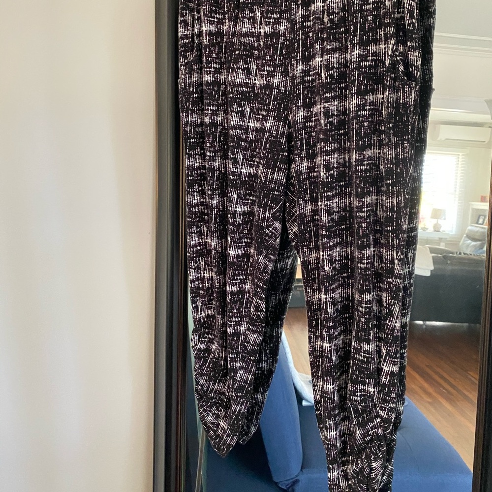 A-Line Hawaii Ruched Cropped Pant